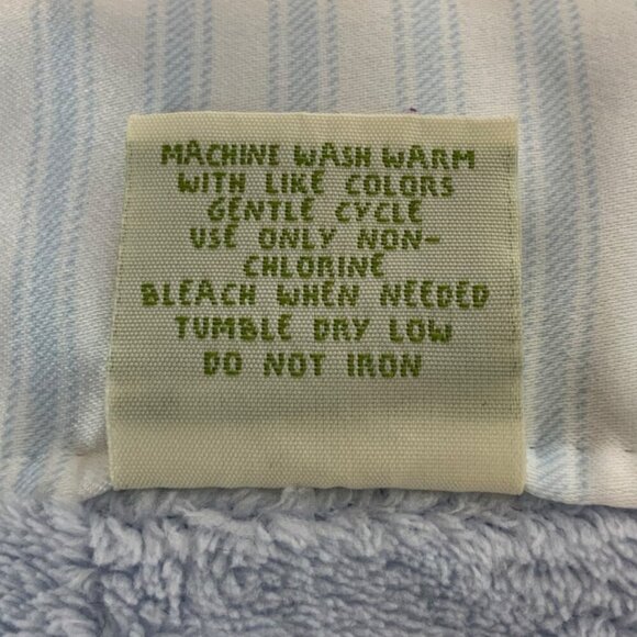 Disney Baby Classic Pooh Blue Plush Blanket With Satin Trim Embroidered Logo - Picture 7 of 7